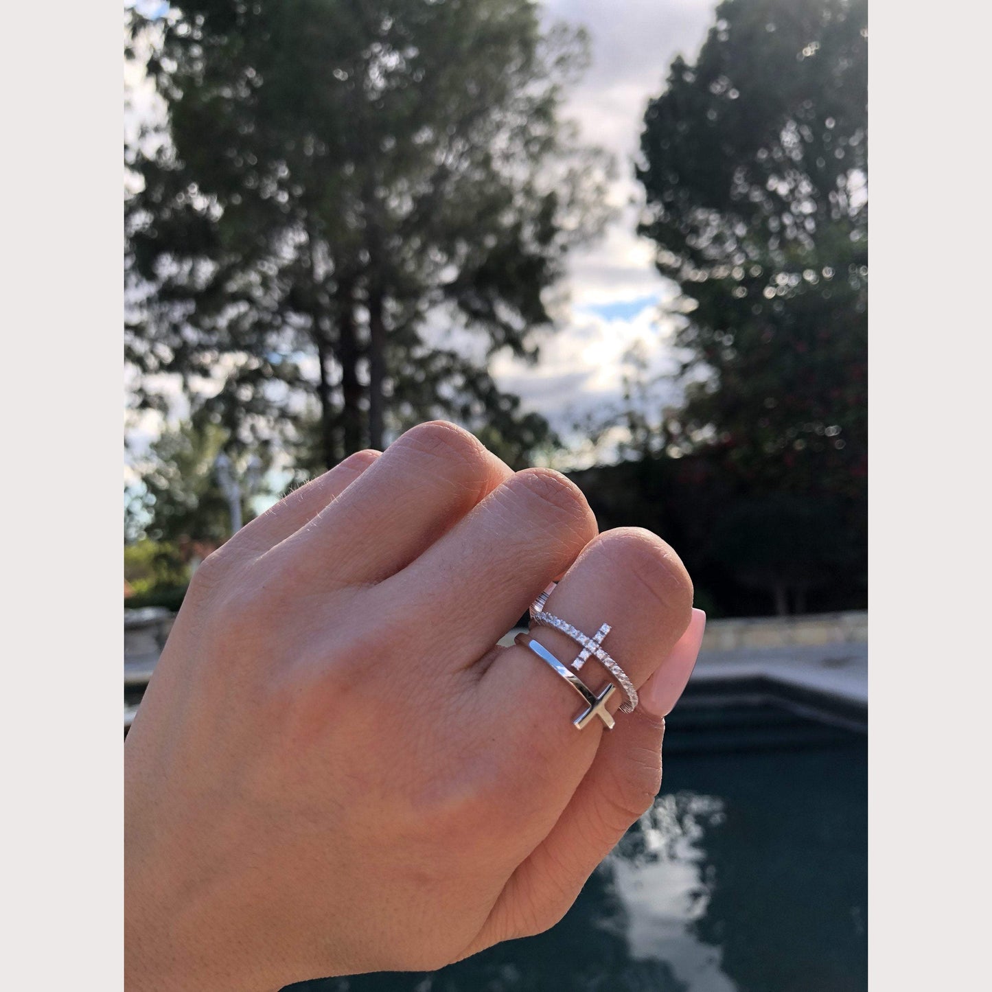 Double Cross Ring
