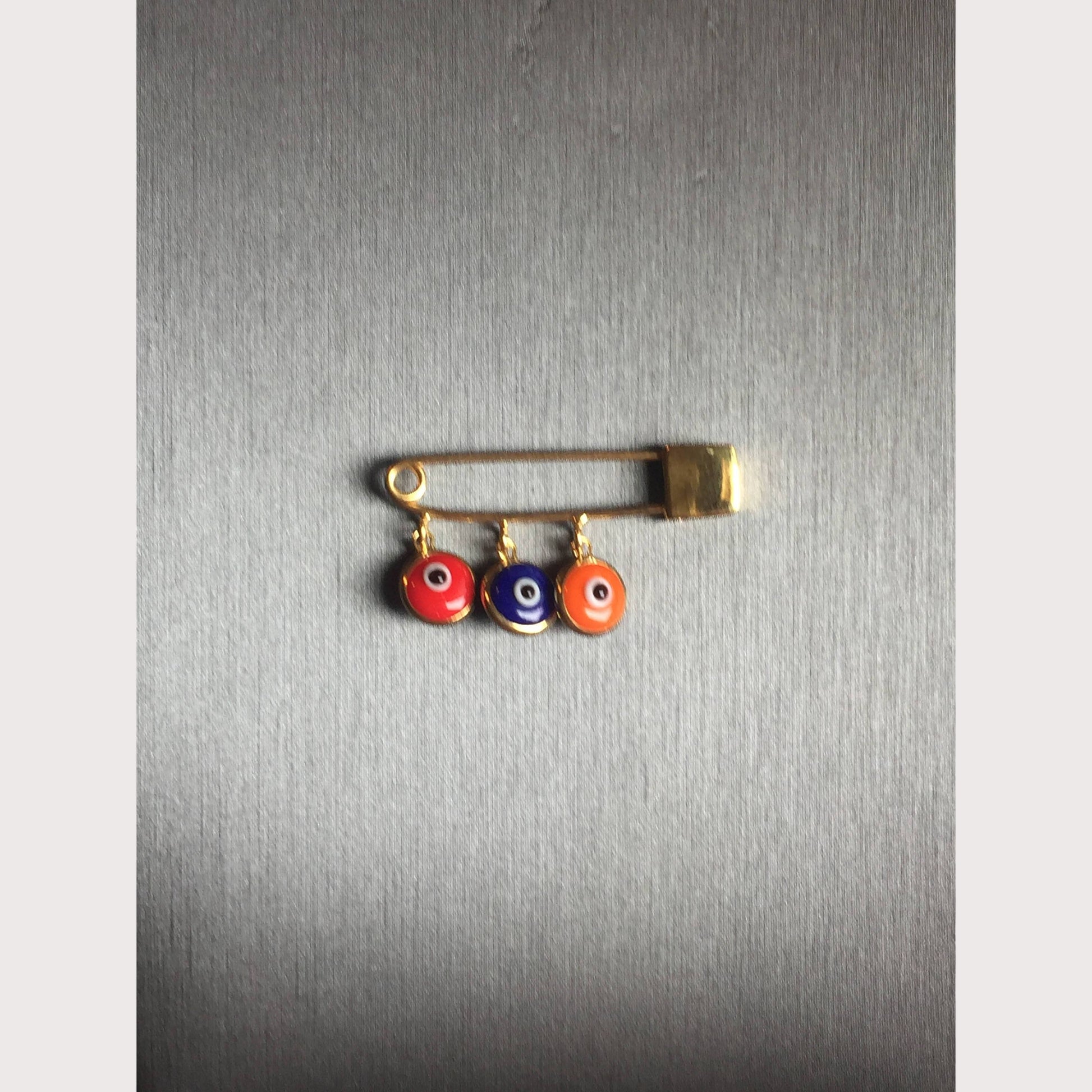 Hye Em Yes-Gold Evil Eye Safety Pin