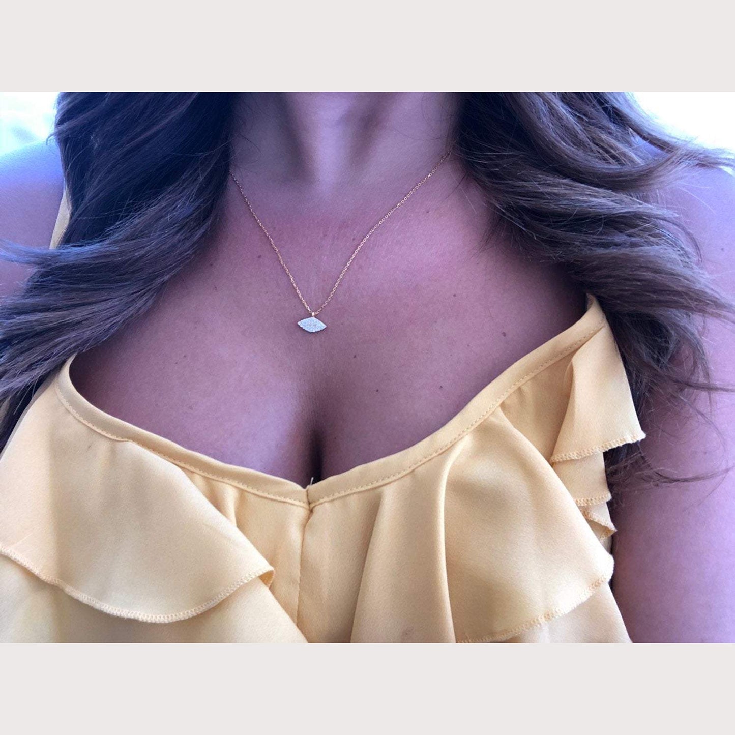 Simple Shiny Eye Necklace