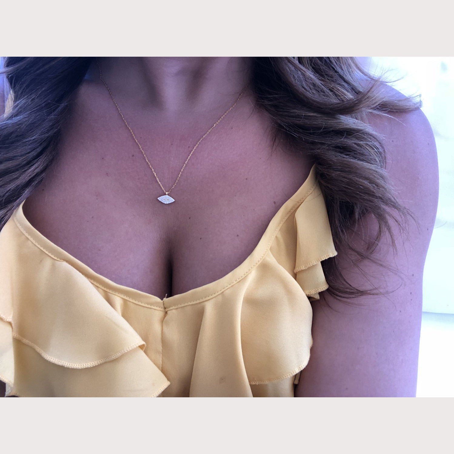 Simple Shiny Eye Necklace