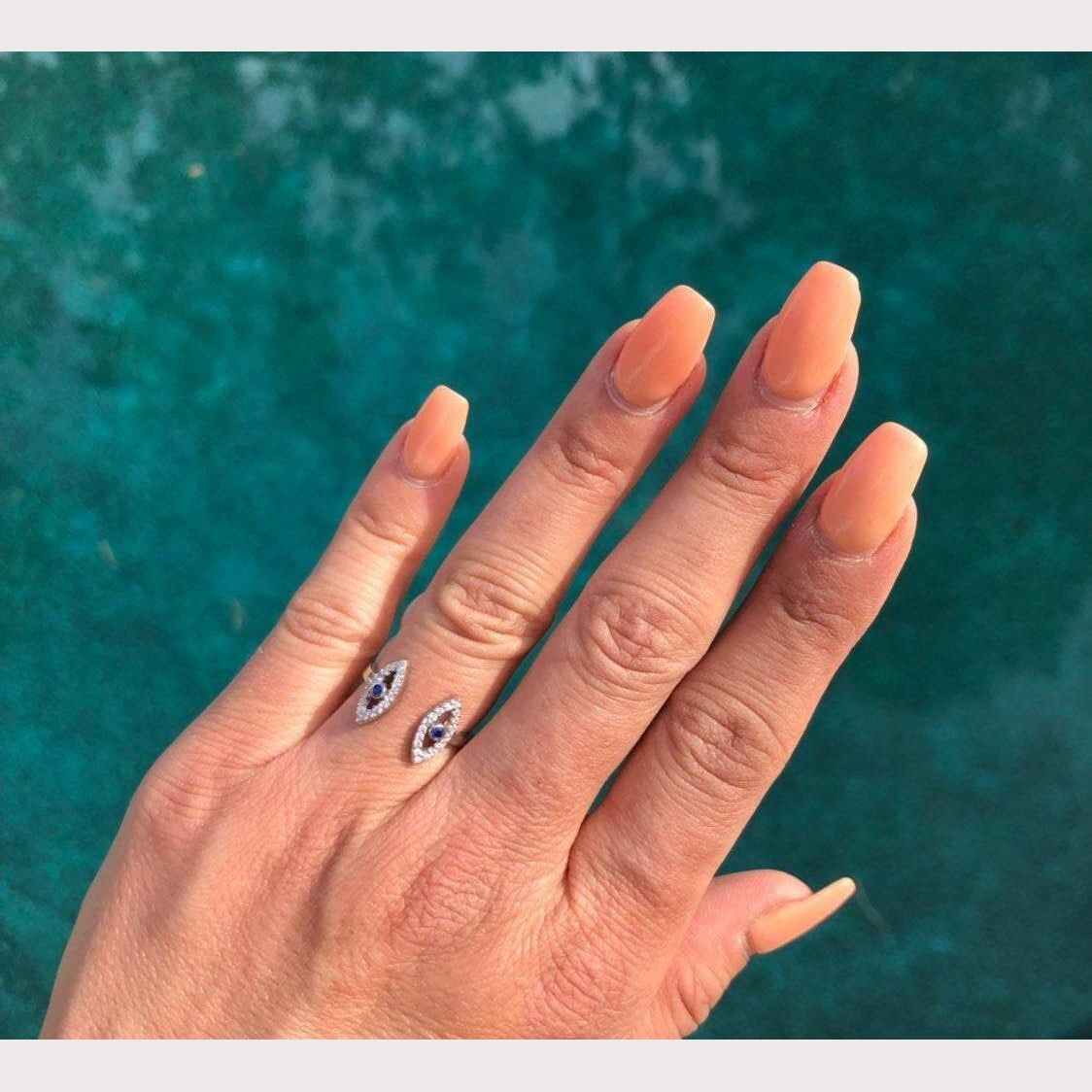 Double Eye Ring