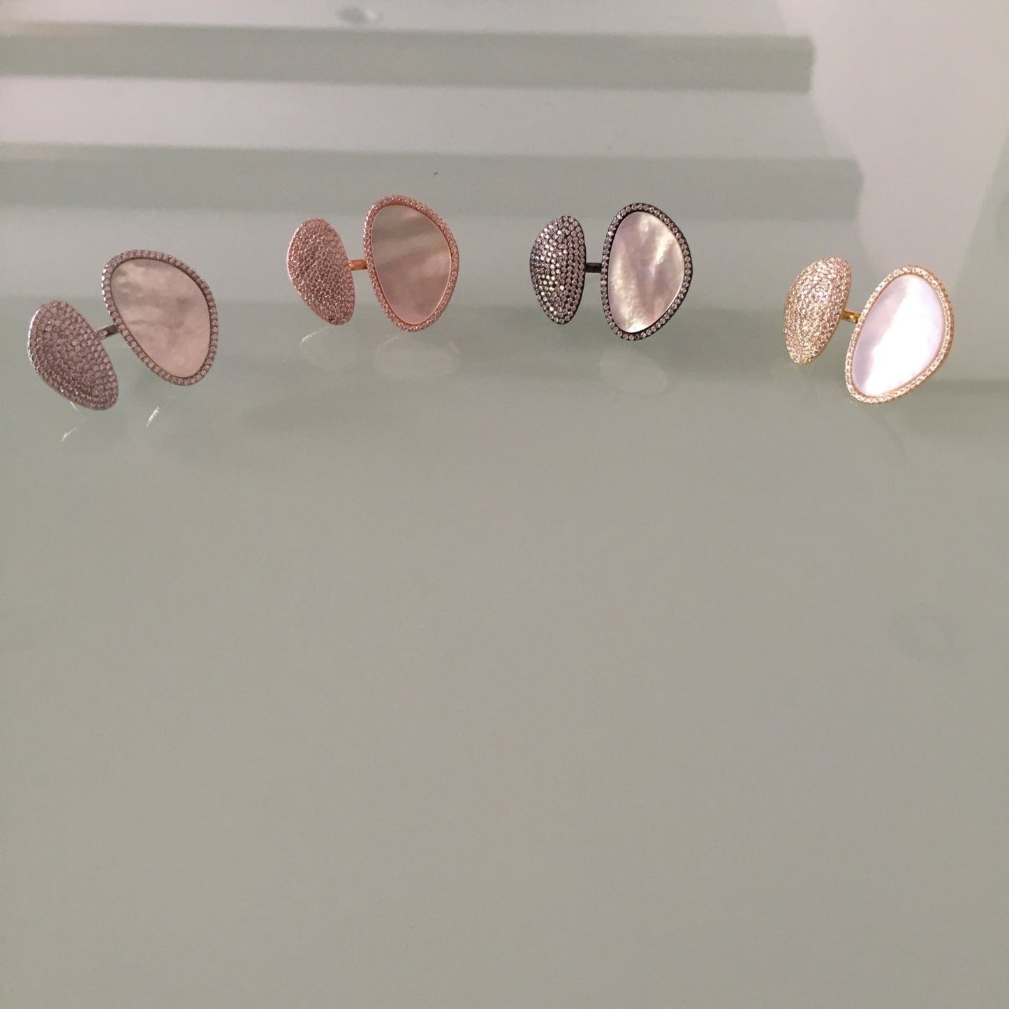 Mother Pearl Disc Ring- Silver