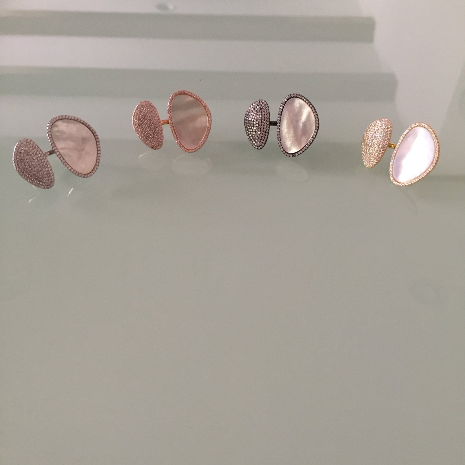 Mother Pearl Disc Ring- Silver