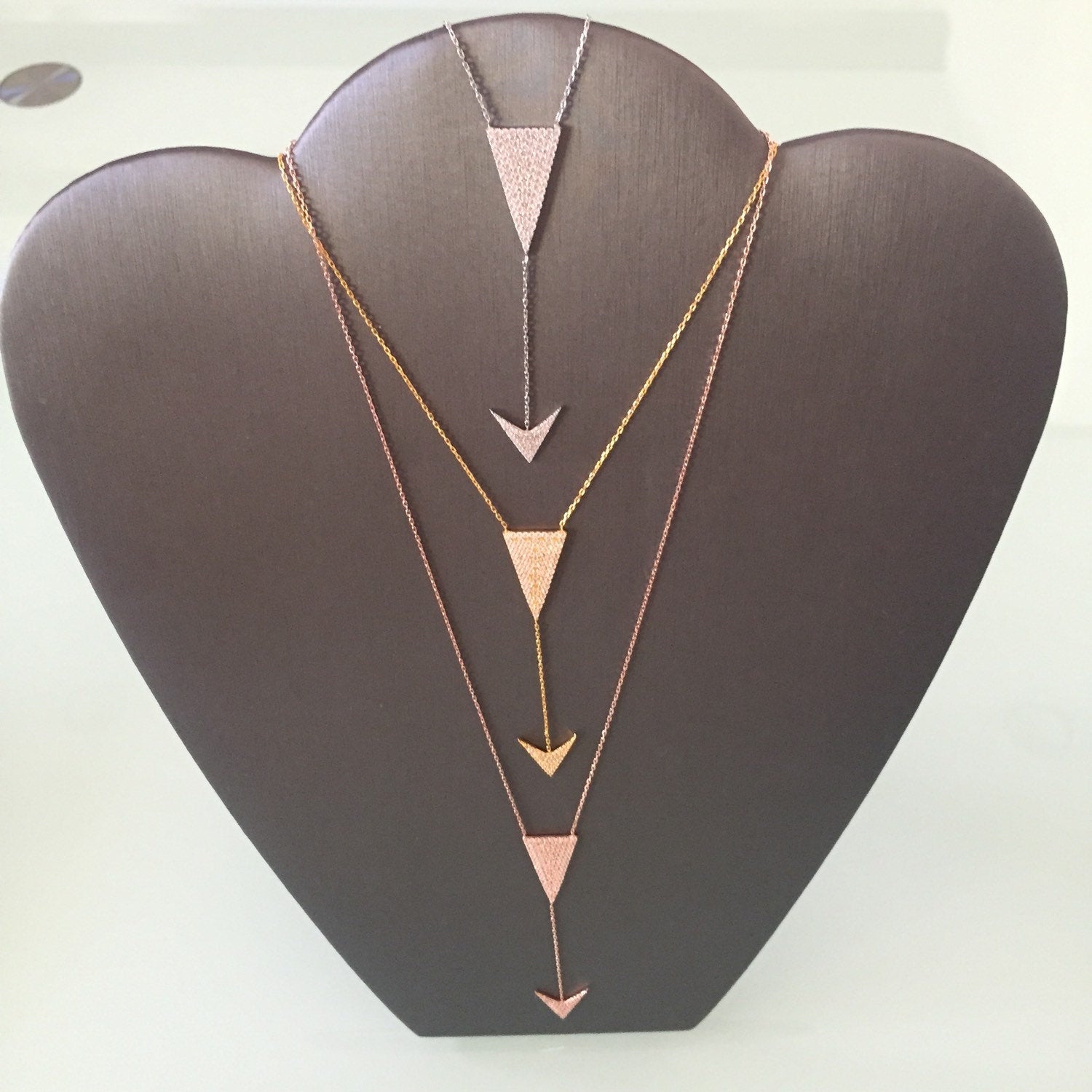Double Arrow Lariat Necklace